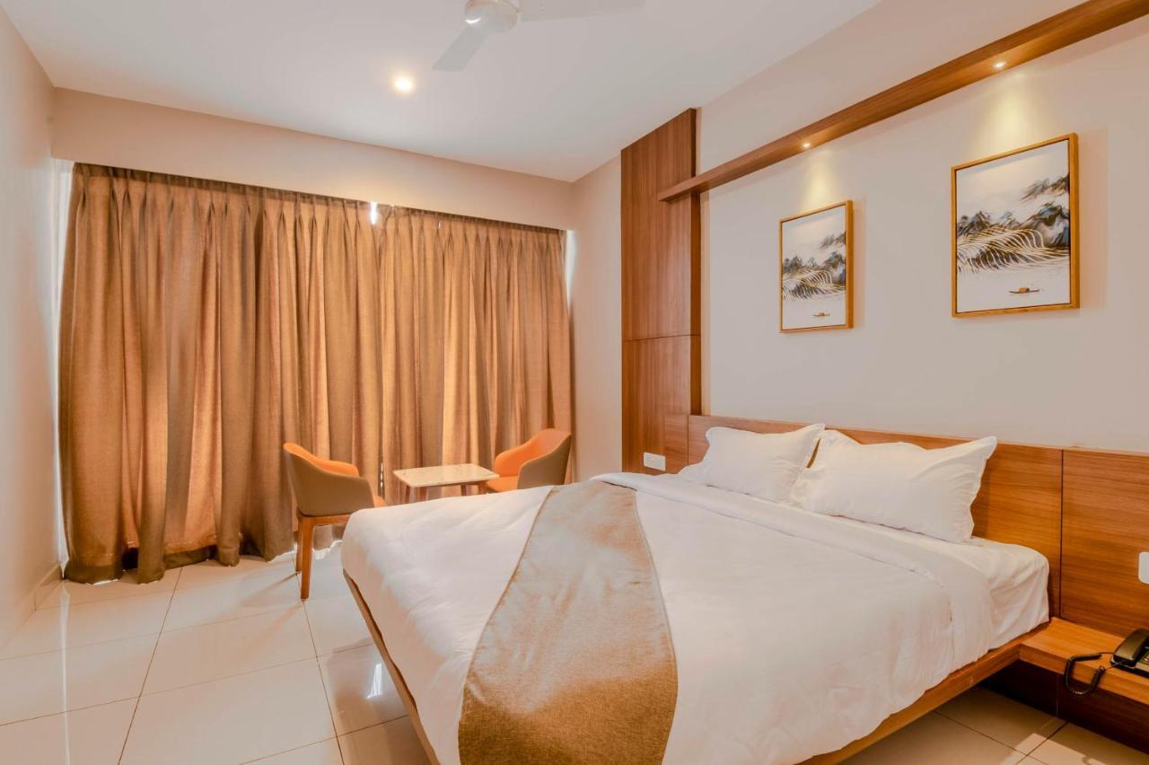Samasth Rooms And Suits Mysore Luaran gambar